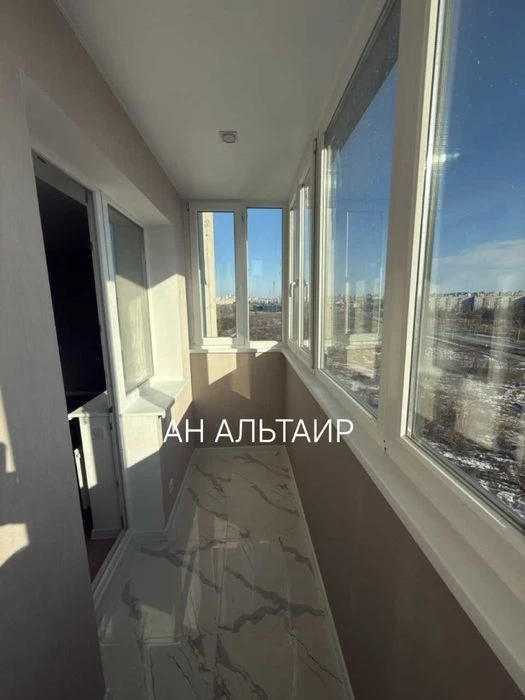 For sale: 2-room apartment (65 sq m) with new renovation in the new Oasis residential complex.