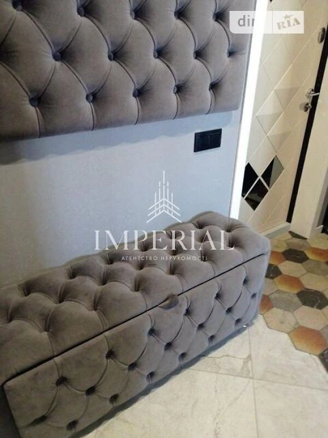 For sale 2-room apartment 60 sq. m. on Kakhovska Street 62A • ID 34664