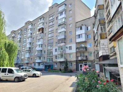 3к."ЧЕШКА", 5/5ц, 67м2, Тепла, не кутова! Ремонт!
