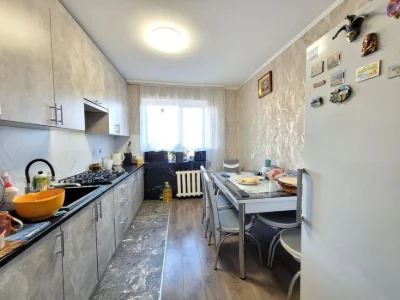 3к."ЧЕШКА", 5/5ц, 67м2, Тепла, не кутова! Ремонт!