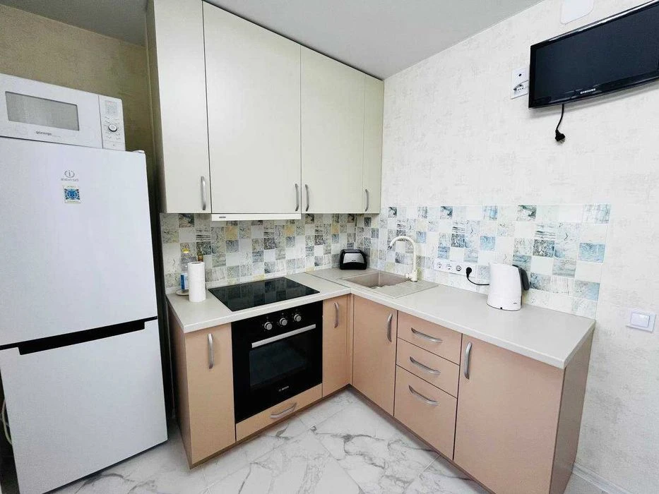 Продам 1к квартиру ЖК Мира-1, ХТЗ, кап.ремонт, мебель техник