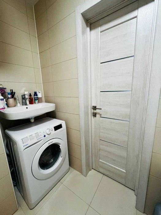 Продам 1к квартиру ЖК Мира-1, ХТЗ, кап.ремонт, мебель техник