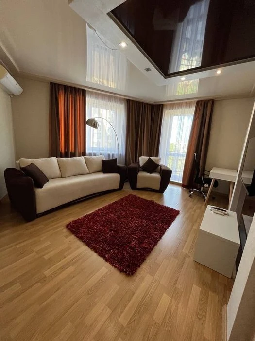 Продажа 2 км квартиры рядом с центром