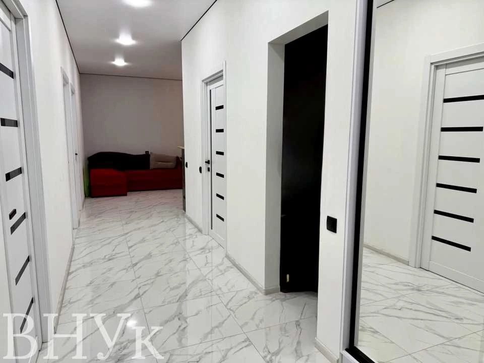 Будинок. Луцьк, Малоомелянівська вул.