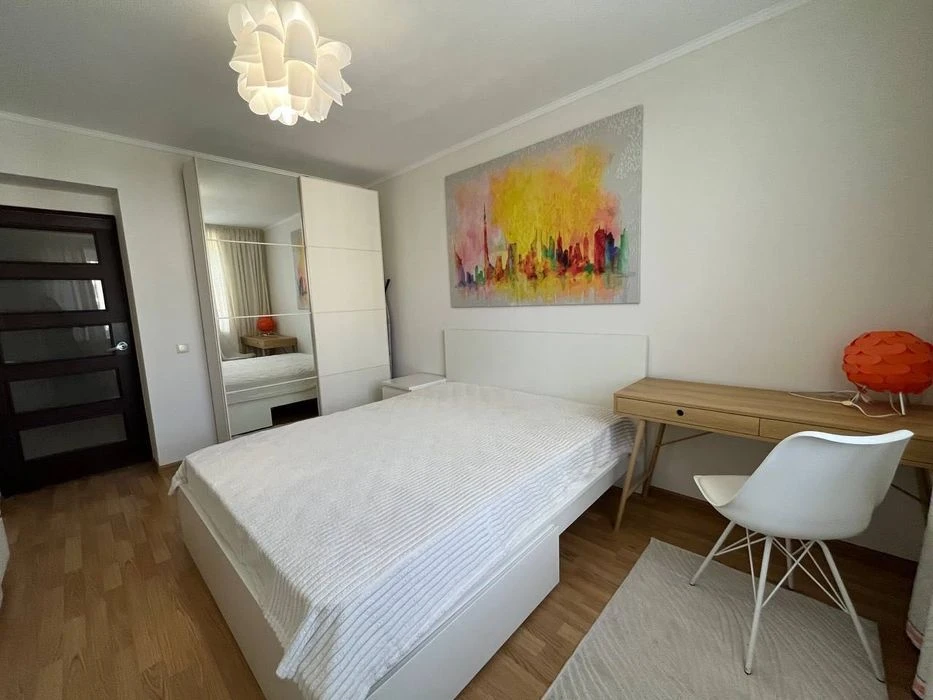 Продажа 2 км квартиры рядом с центром