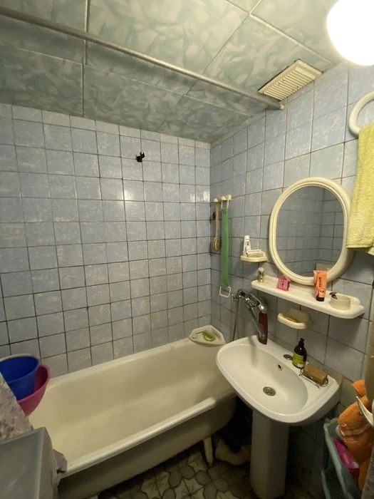 Продаж! 1-кімнатна квартира 39м2, на комфортному 3 поверсі в