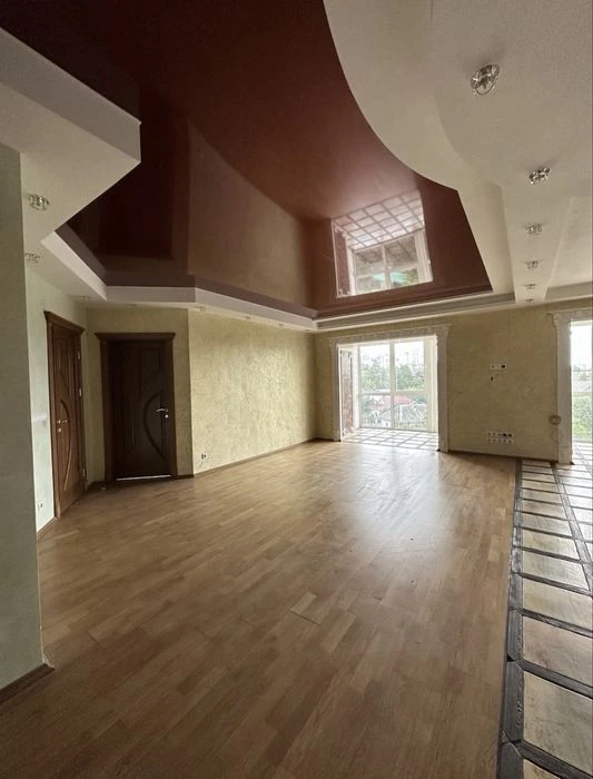 Продаж 3-х кім квартири104 м²  по вул. Шевченка (район Горса