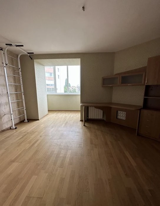 Продаж 3-х кім квартири104 м²  по вул. Шевченка (район Горса