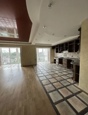 Продаж 3-х кім квартири104 м²  по вул. Шевченка (район Горса