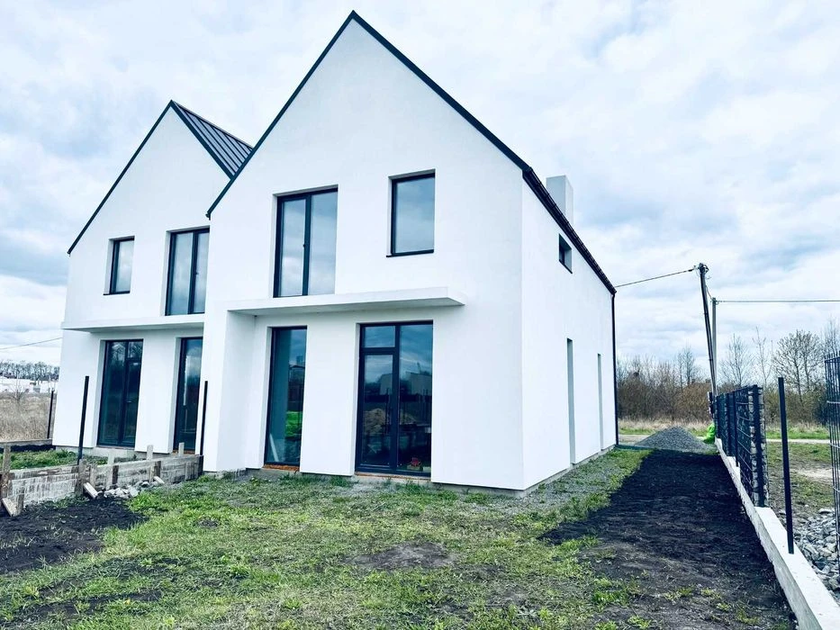 Exclusive duplex for sale in Tyazhylov