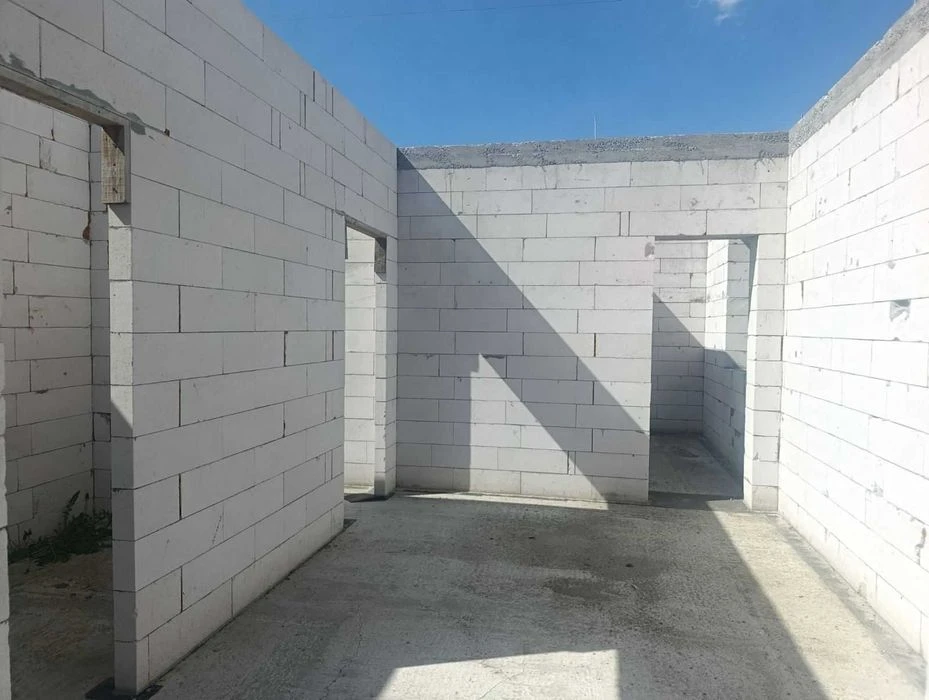 [3] I will sell a house under construction in Vinnytskie Khutor