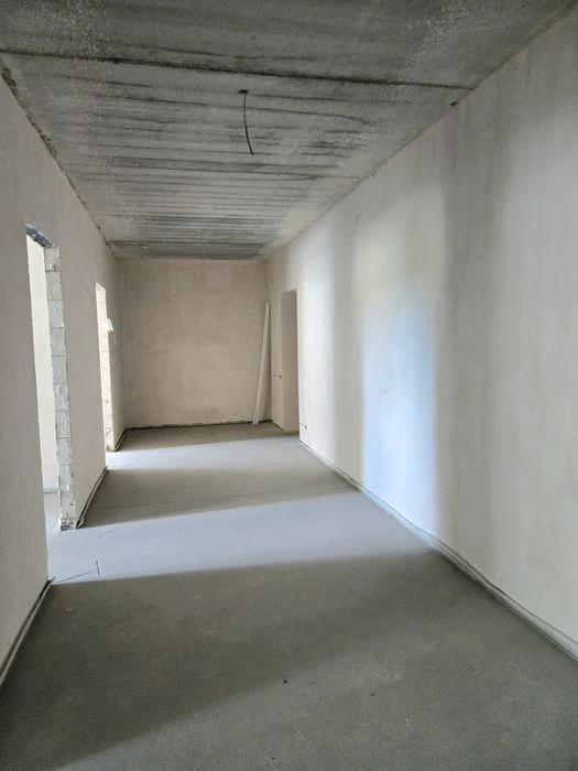 Простора  квартира 79 м² з АВТОНОМКОЮ, поруч річка та зелена