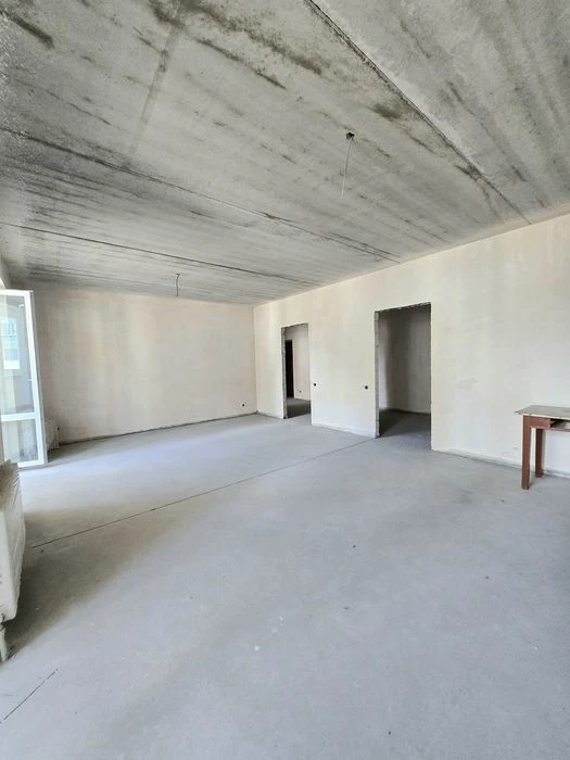 Простора  квартира 79 м² з АВТОНОМКОЮ, поруч річка та зелена