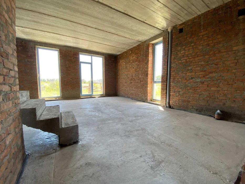 Exclusive duplex for sale in Tyazhylov
