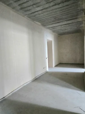 Простора  квартира 79 м² , індивідуальне опалення,  Стрілець