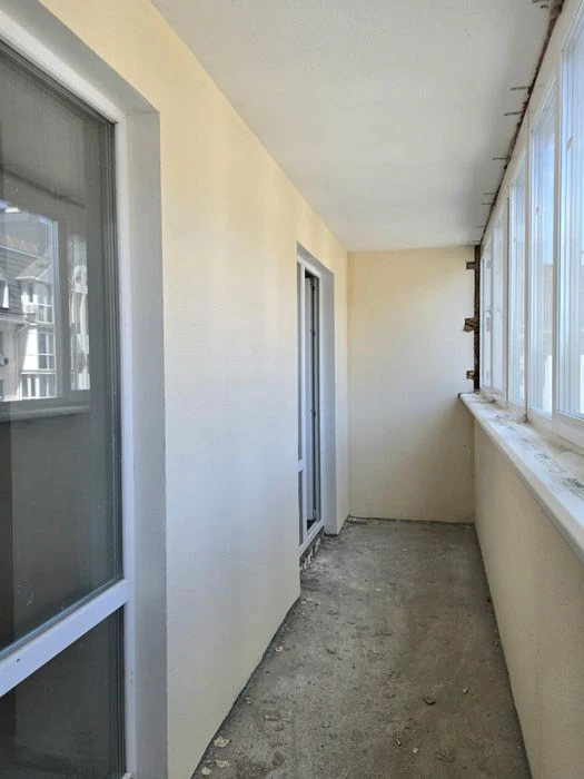 Простора  квартира 79 м² , індивідуальне опалення,  Стрілець
