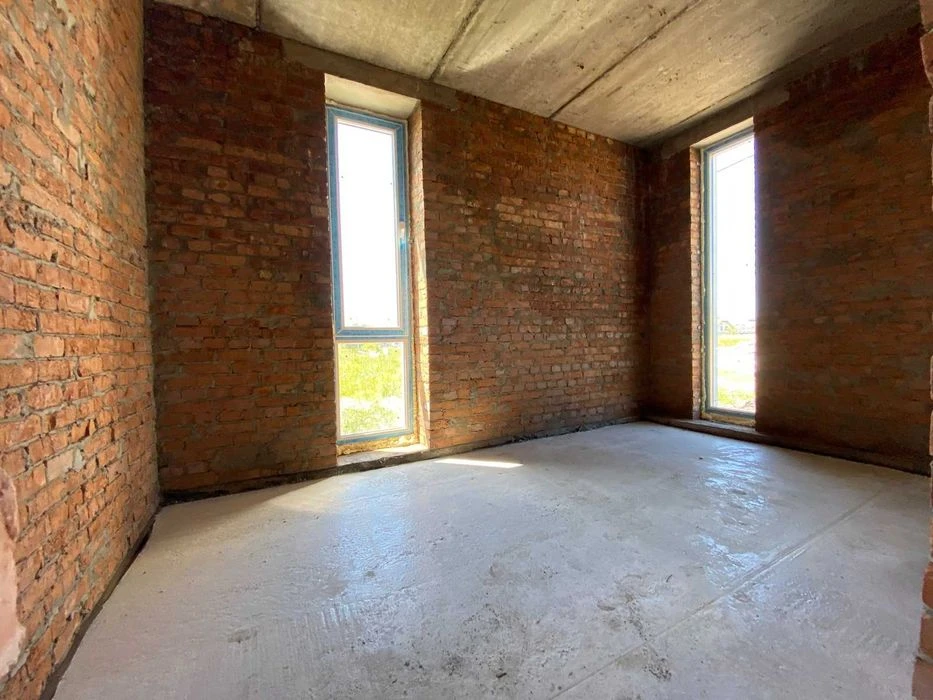 Exclusive duplex for sale in Tyazhylov