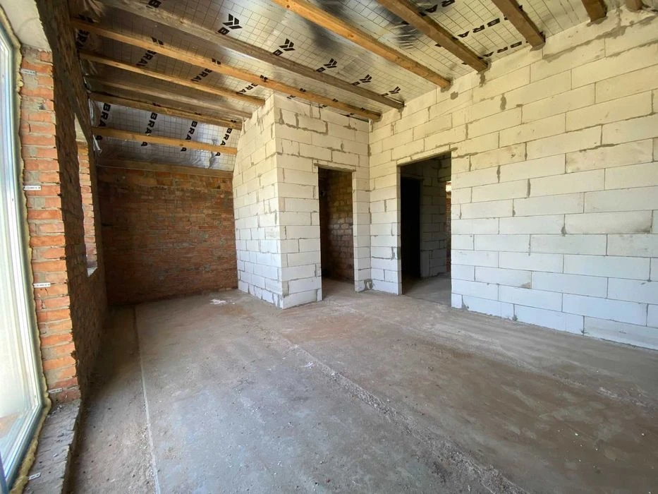 Exclusive duplex for sale in Tyazhylov