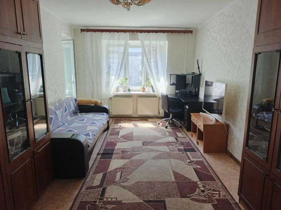 RLT O01 Продам 2 кімнатну квартиру в цегляному будинку, прос