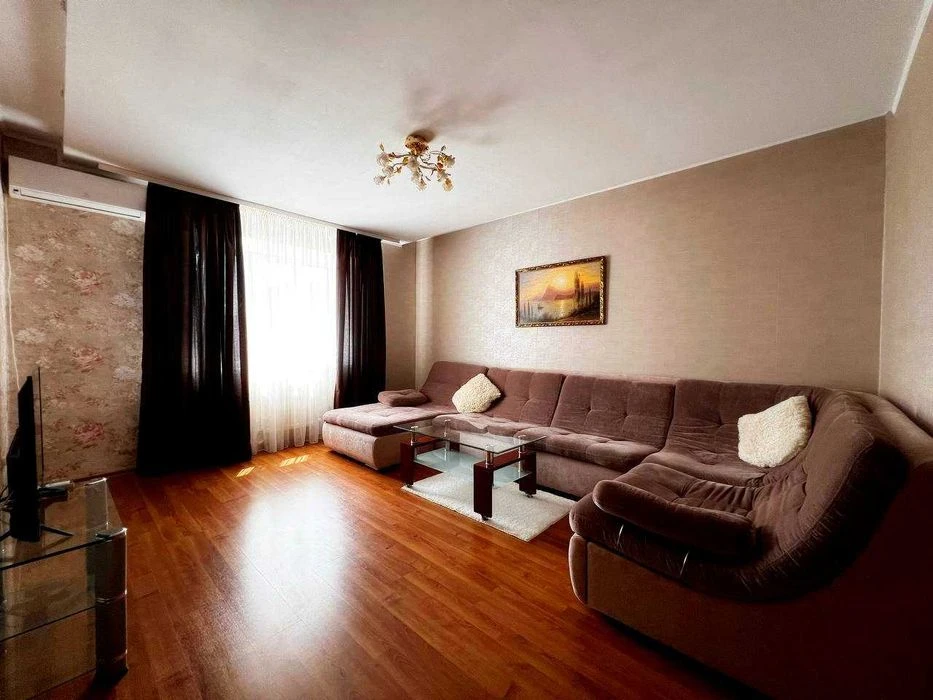 Продам 2 кімнатну квартиру проспект Перемоги 5 Кутів