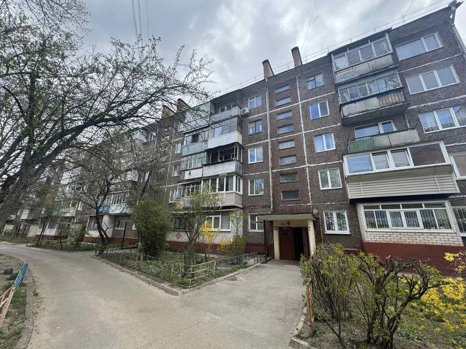 Продам 1кім.кв.вул.Левка Лук'яненка