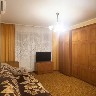 Обмін на 1-но кімнатну Єськова, Ремзавод. Продаж 2-во кімнат