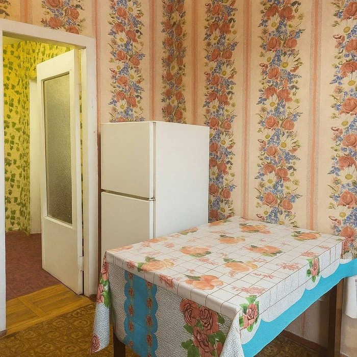 Обмін на 1-но кімнатну Єськова, Ремзавод. Продаж 2-во кімнат