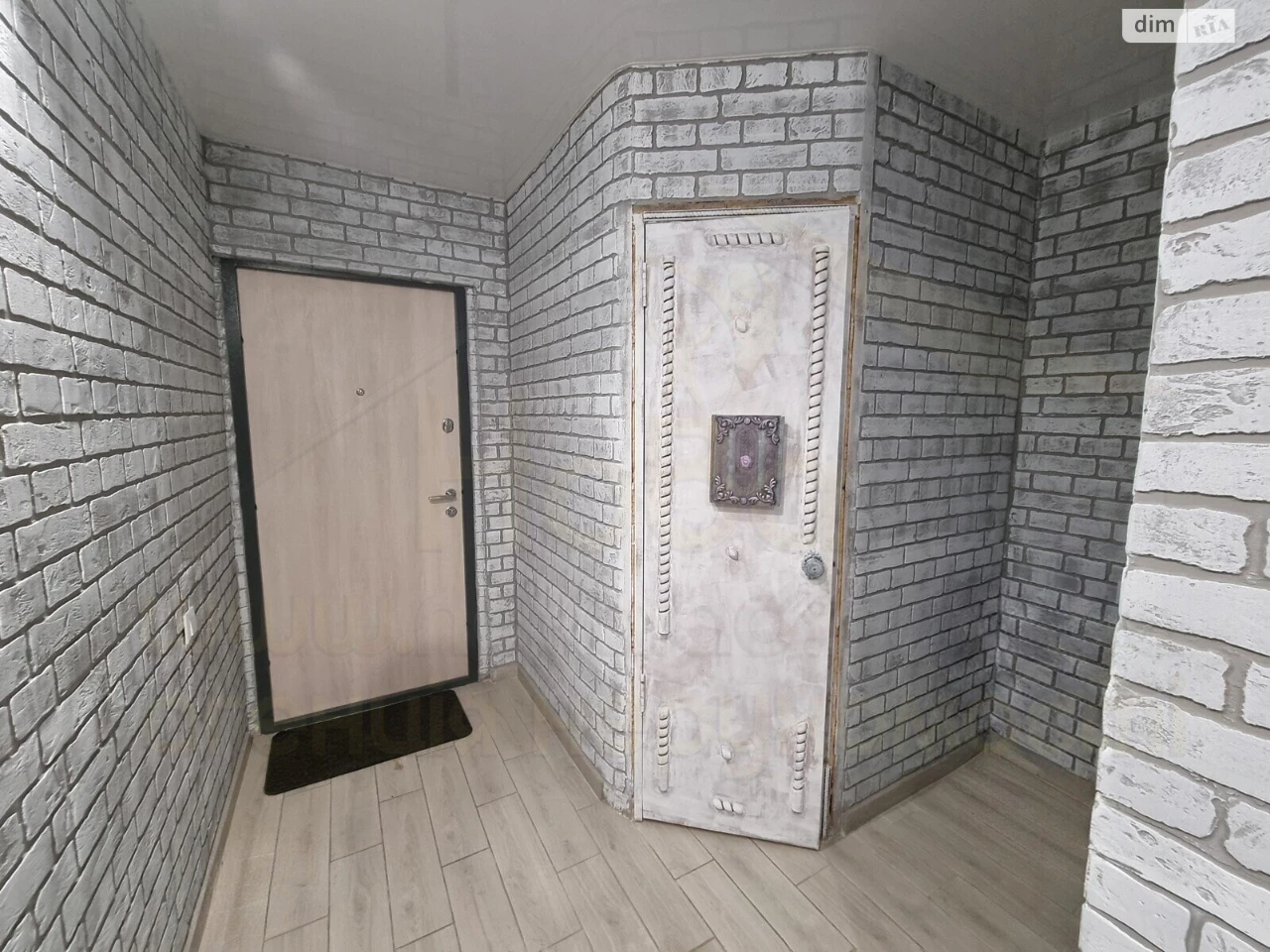 Продаж Квартира Круг