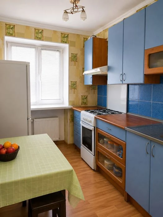 Продаж 2 кімнатної квартири, цегла, підвал