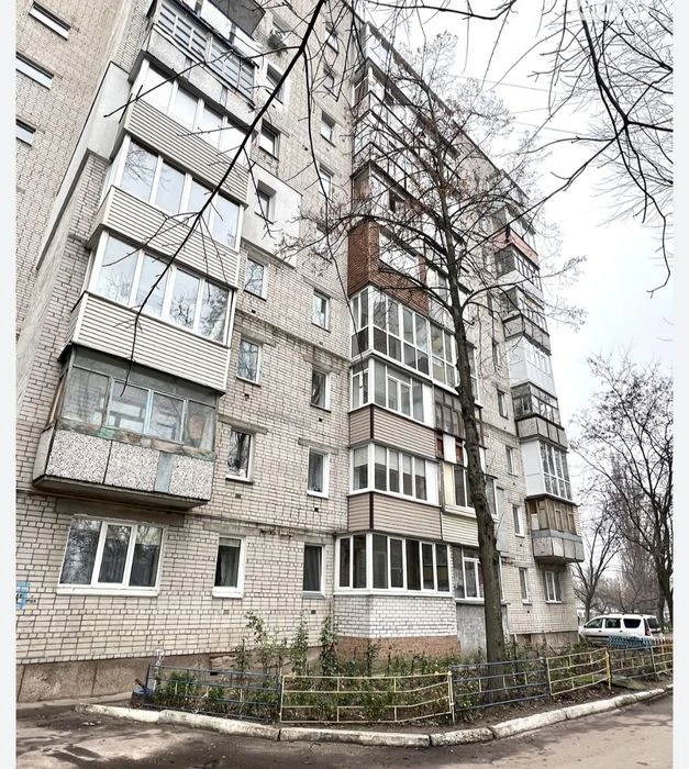 1 кімнатна, 30м,  вул.Мазепи буд 60, другий поверх!