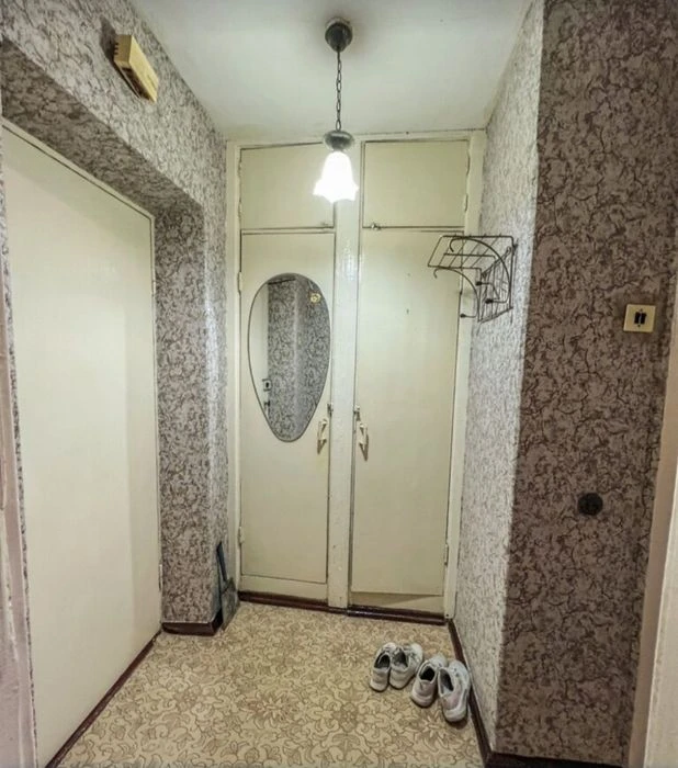 1 кімнатна, 30м,  вул.Мазепи буд 60, другий поверх!