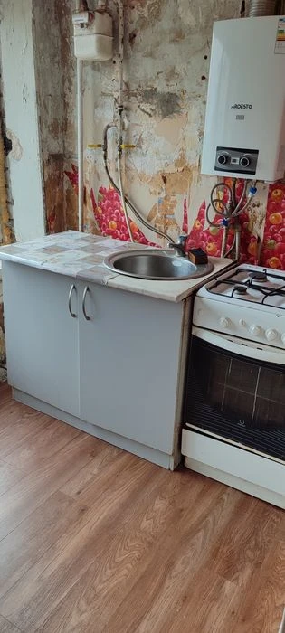 Продам 2х кімнатну квартиру район 5 Кутів!!