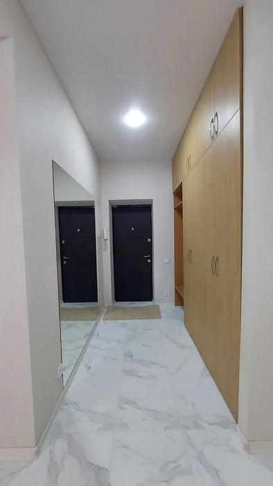 2-х кімнатна квартира студія 107м² в центрі міста вул. Коцюб