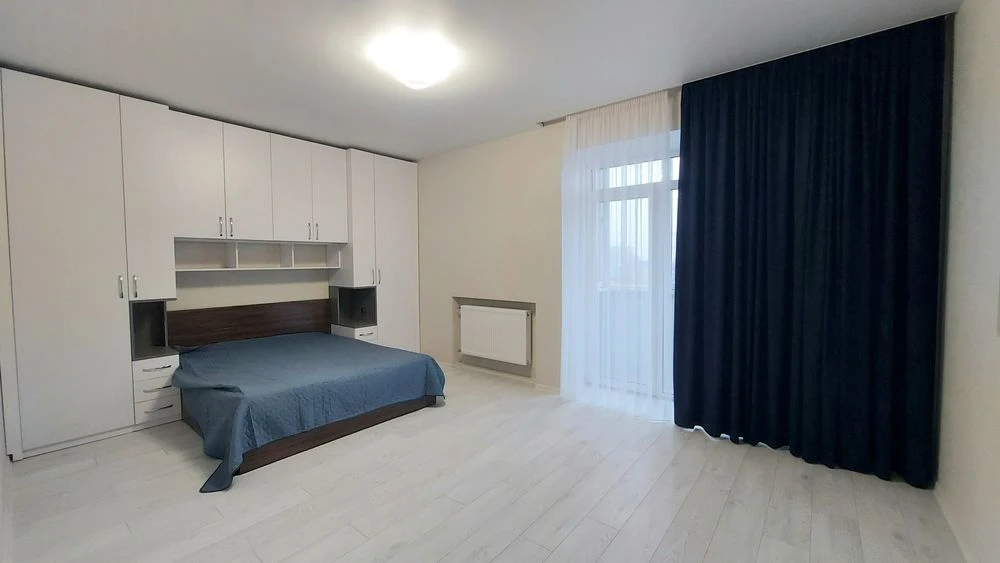 2-х кімнатна квартира студія 107м² в центрі міста вул. Коцюб