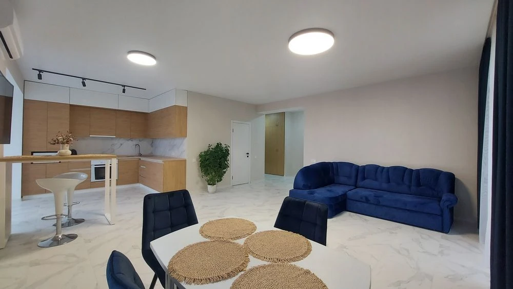 2-х кімнатна квартира студія 107м² в центрі міста вул. Коцюб
