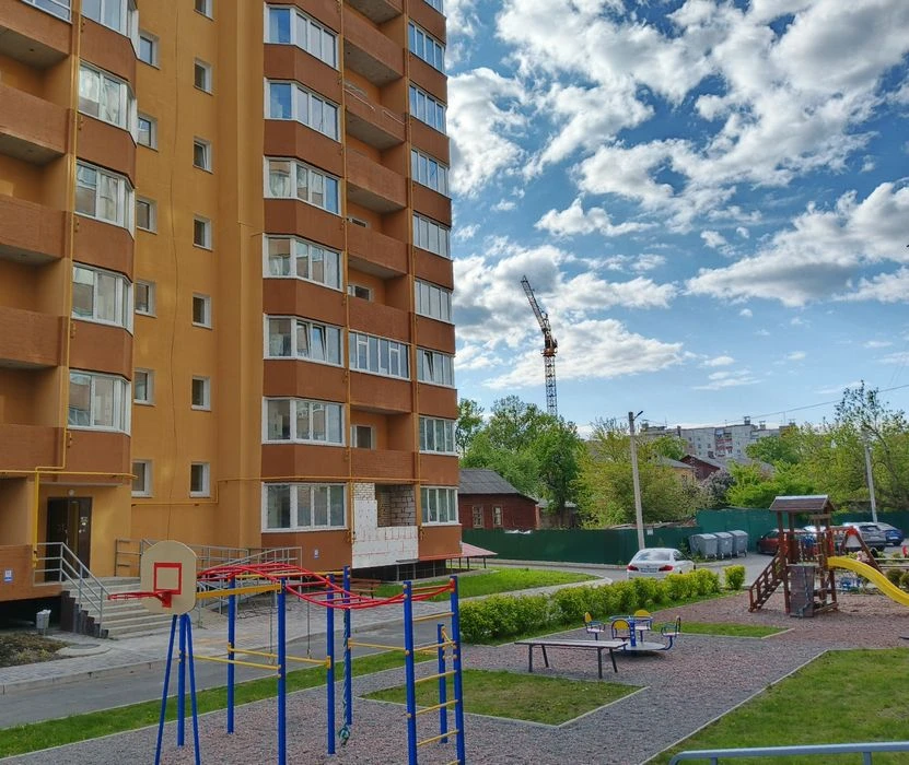 ЗНИЖЕНА ЦІНА!!Дворівнева кв-ра з кухнею-їдальнею 44м2!!Центр