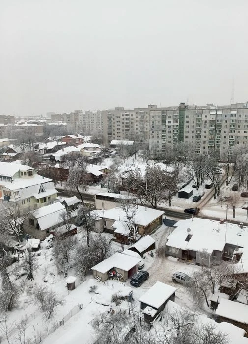 ЗНИЖЕНА ЦІНА!!Дворівнева кв-ра з кухнею-їдальнею 44м2!!Центр