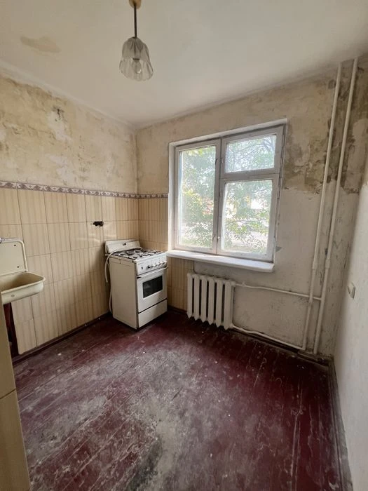 Продам 2-х кімнатру квартиру в центрі міста по вул. І. Мазеп