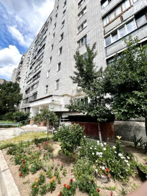 Продаж 2 кімнатної квартири з ремонтом