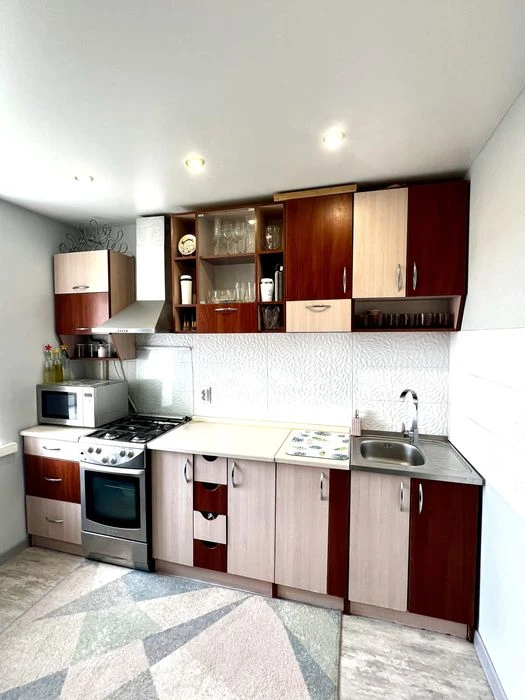Продаж 2 кімнатної квартири з ремонтом
