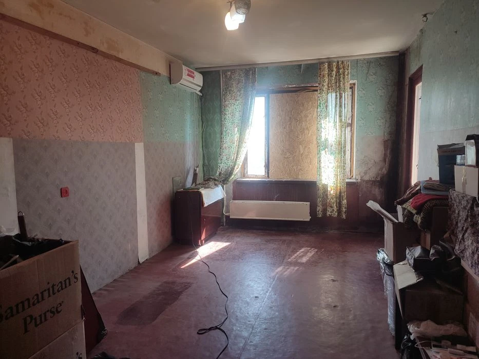 Продаж 1 кім, Дніпровська