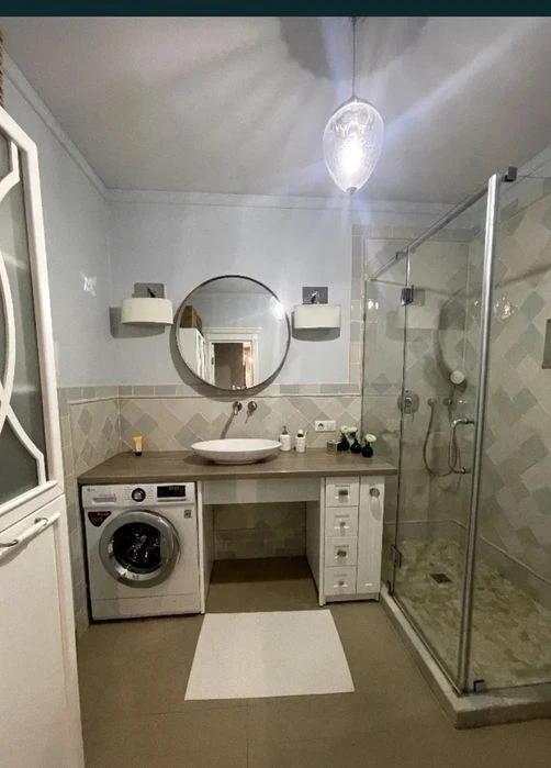 Продам 2-х кім.кв.пр.Перемоги 119А