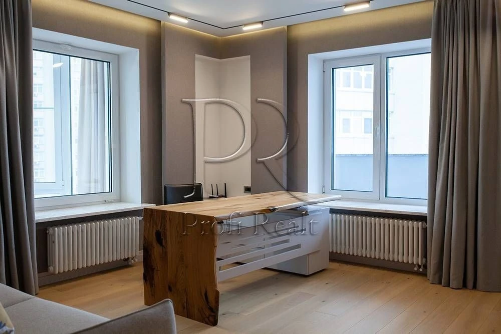 Without % Sale of a 3-room apartment on Ivasyuka, 12D