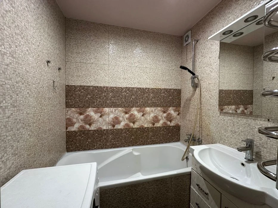 Продам 3-х кімнатну квартиру ЧН, від ВЛАСНИКА, масани, 5 пов