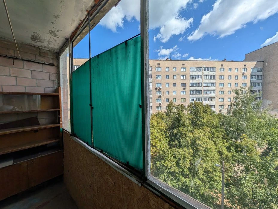 4-кімнатна квартира, проспект Лук’яненка, район Ниви, 64 м²