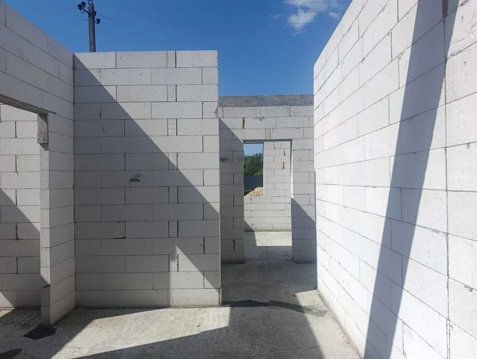 [3] I will sell a house under construction in Vinnytskie Khutor