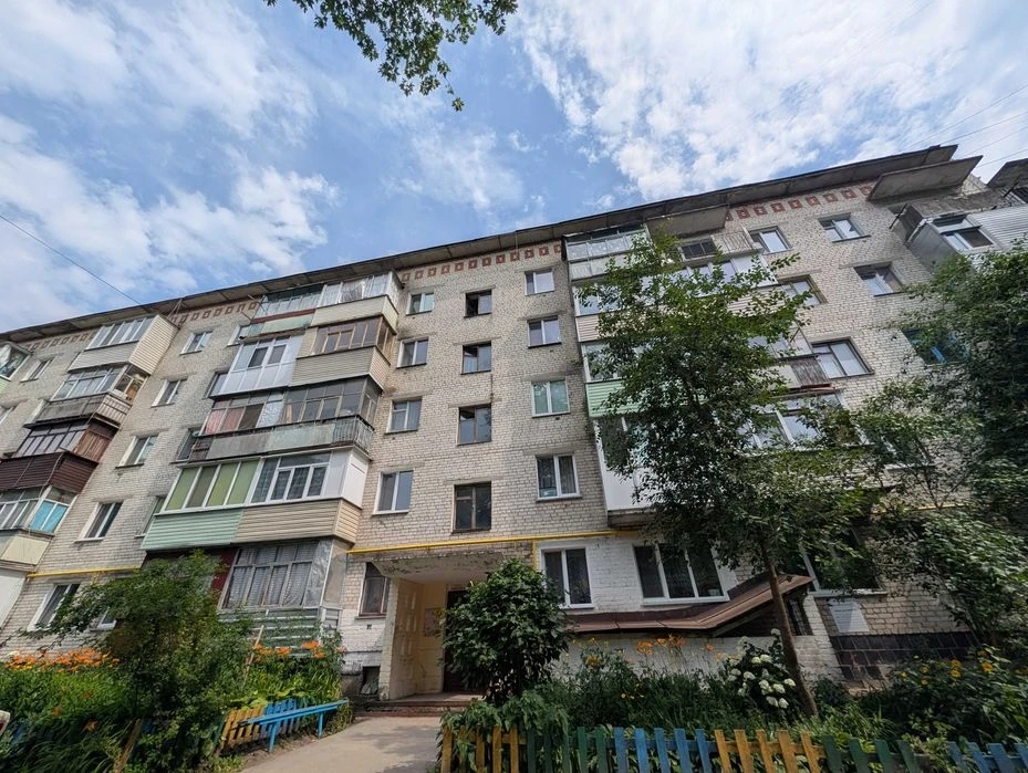 1-кімнатна квартира в цегляному будинку, готова до заселення