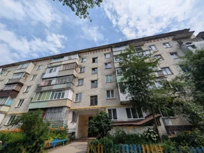 1-кімнатна квартира в цегляному будинку, готова до заселення
