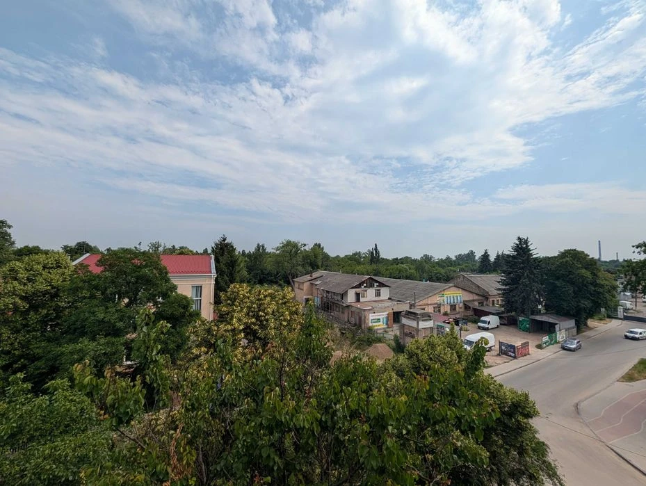 1-кімнатна квартира в цегляному будинку, готова до заселення