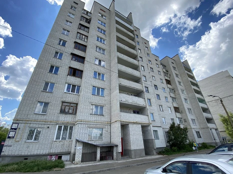 Велика 2-кімнатна квартира з гарним ремонтом, Масани